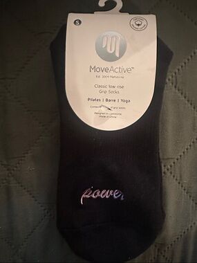 Move Active Low Rise Grip Socks - Black